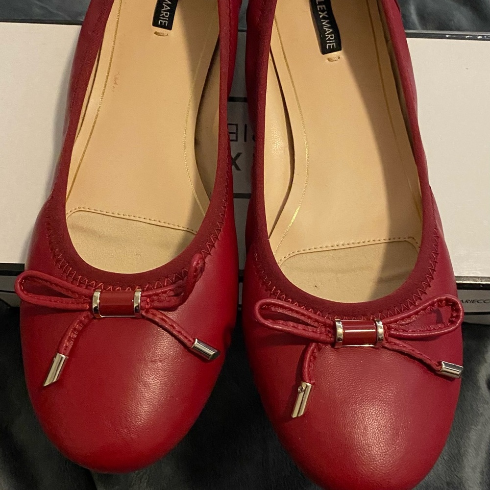 ♥️RED FLATS in time for VALENTINES ❤️❤️❤️